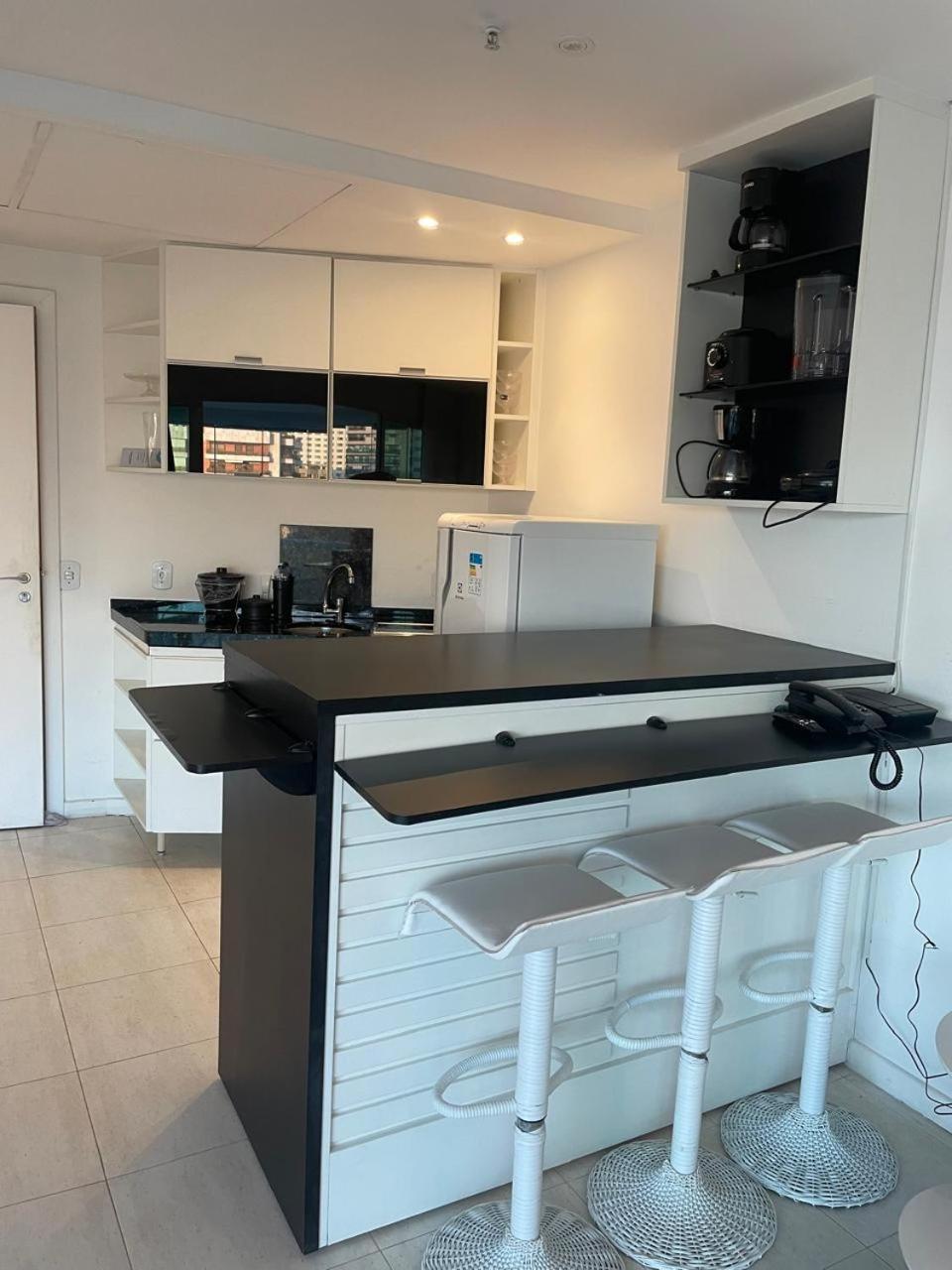 Flat Barra Da Tijuca - 'posto 4 - 003 Apartamento